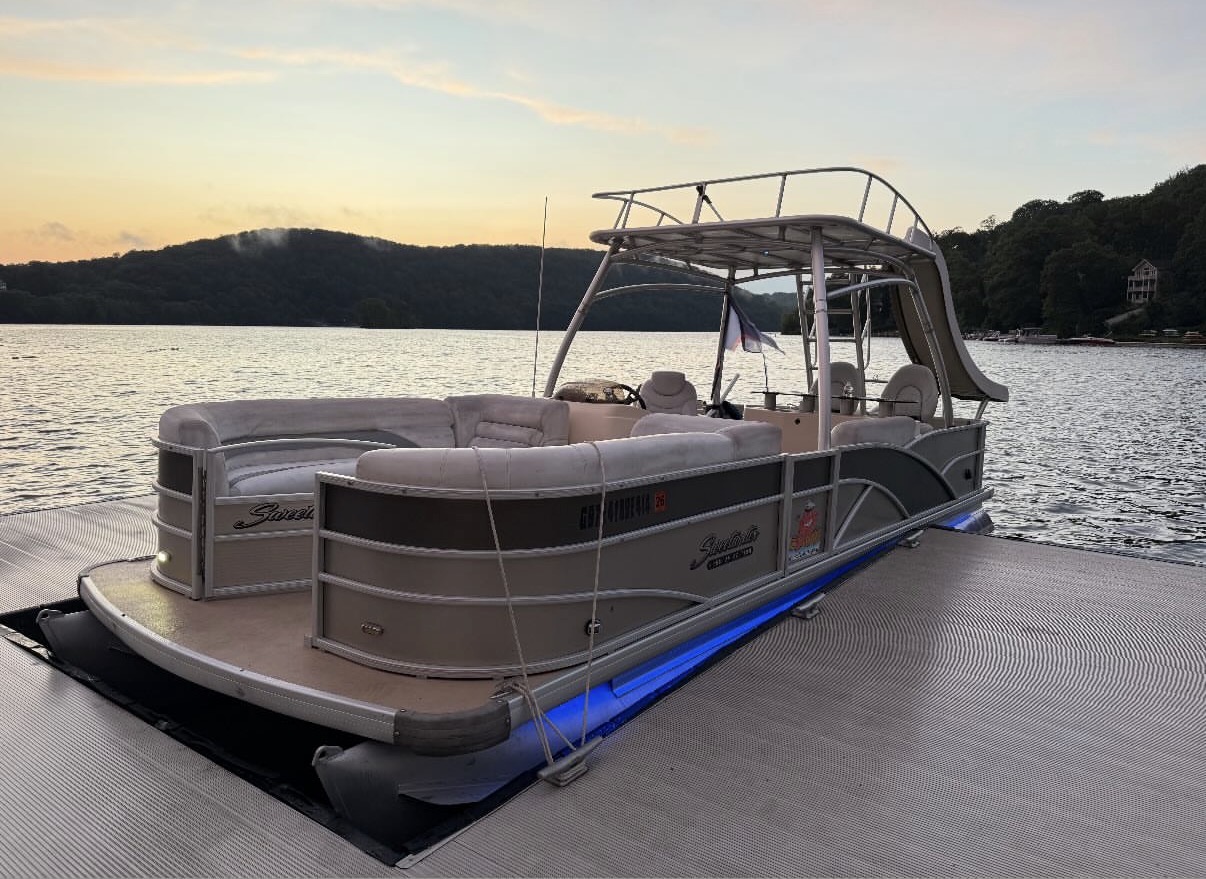 14-Passenger Pontoon